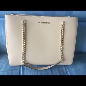 Brand New Michael Kors handbag 👜